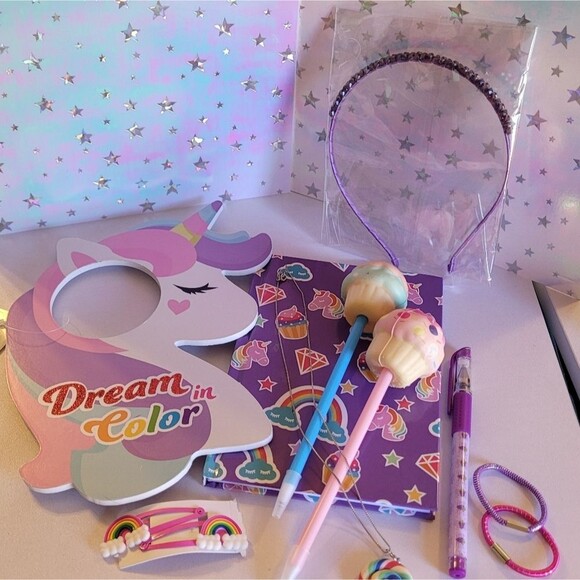 🔥Unicorn 🦄Treat Set door notebook cupcake pens Lolipop necklace NWOT - Picture 3 of 11